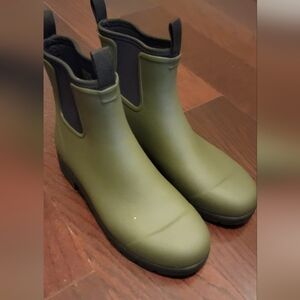 Quince Green Ankle Rain Boots Size 9